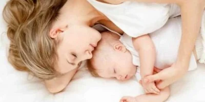 co-sleeping and baby bonding