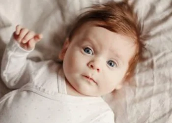 baby wake up when i put her down