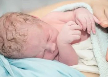 hats on newborn babies