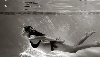 how does a baby breathe during water birth