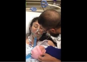 baby saves mother coma