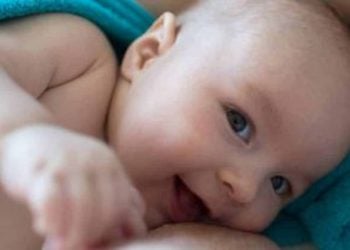 Annoying Things My Baby Does During Feeds