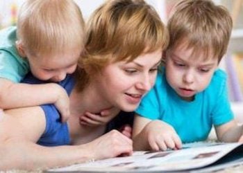 Reasons To Read The Same Stories To Your Children Again And Again