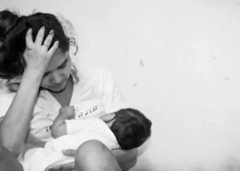 pressure to breastfeed