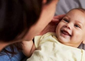 Mothers And Babies Synchronise Brainwaves When Making Eye Contact
