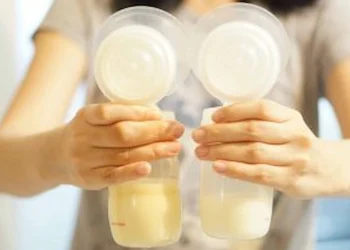 how long can breast milk be at room temperature