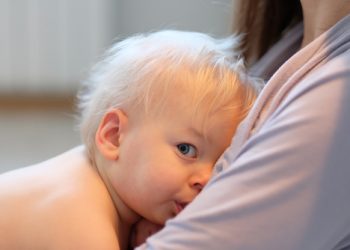 breastfeeding 1 year old